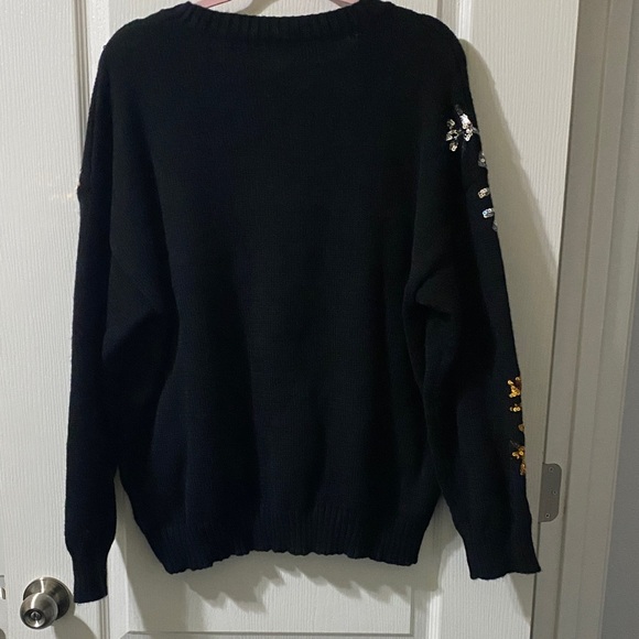 SHEIN Black Sweater with Gold and Silver Snowflakes - Picture 5 of 5